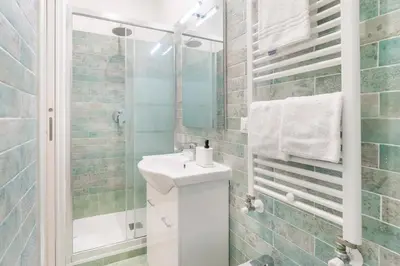 Bagno di Corte Santa Maria - Florence Dolce Vita