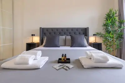 Letto o letti in una camera di Castle Free Private Parking 18 min di treno Firenze