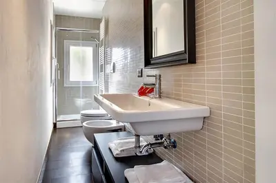 Bagno di Apartments Florence- San Gallo Suite IV with balcony
