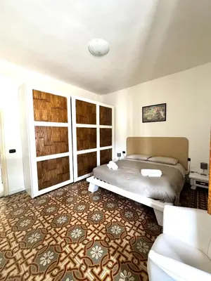 Area soggiorno di Accommodation near the airport