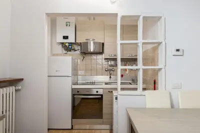 Cucina o angolo cottura di UNYCA - Florence University Apartment