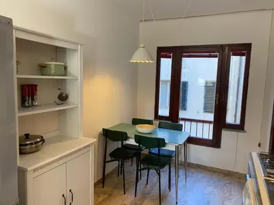 Cucina o angolo cottura di Relaxing Garden Apt Near Historic Florence