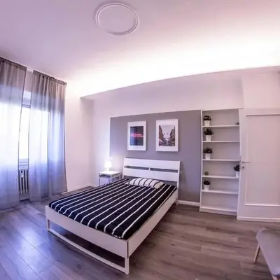 UNYCA - 4 bedroom Apartment in Florence