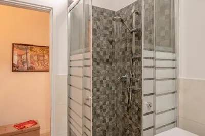 Bagno di Courtyard Nest
