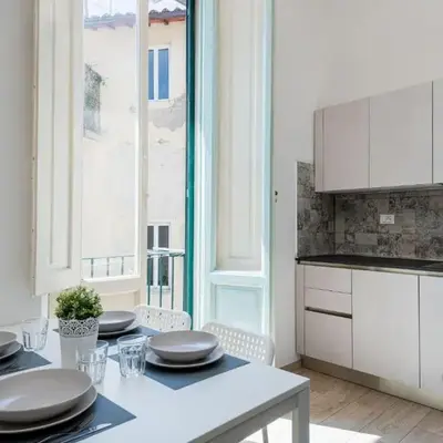 UNYCA - Florence Modern 4-bedroom Apartment