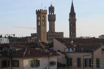 Vista generica su Firenze o vista sulla città dall'interno dell'appartamento