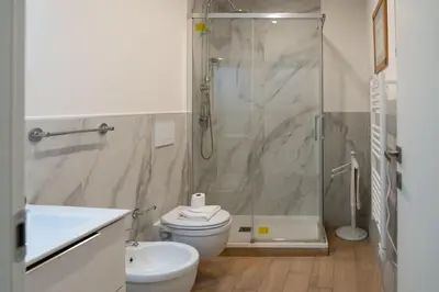 Bagno di Suite Monique-5 Minuti Dalla Stazione