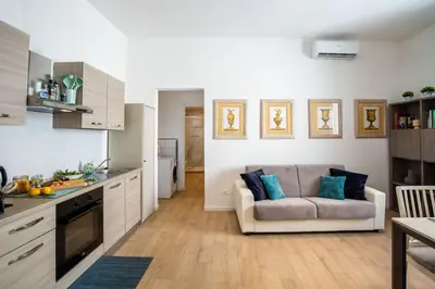 Cucina o angolo cottura di Suite Monique-5 Minuti Dalla Stazione