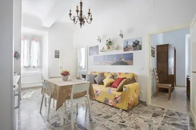Area soggiorno di Le Grazie Suite 2 in Florence