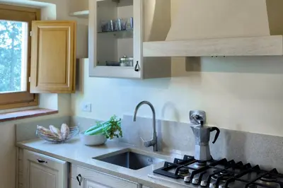 Cucina o angolo cottura di Suite Luna at Villa Santa Lucia Nuova