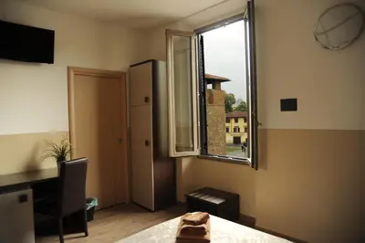 TV o dispositivi per l'intrattenimento presso Guesthouse Buonarroti Florence