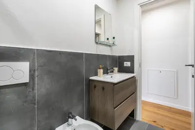 Bagno di Scandicci Elite Home - Casa Moderna con Cortile e Parcheggio Gratuito