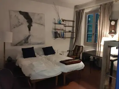 Letto o letti in una camera di Nice portion of property apartment near P Santo Spirito