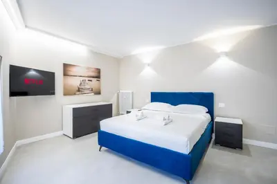 Letto o letti in una camera di Matteotti Central Luxury - Elegant & Bright Florence Stay