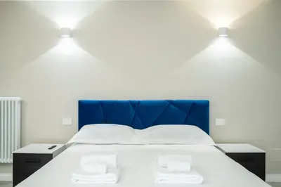 Letto o letti in una camera di Matteotti Central Luxury - Elegant & Bright Florence Stay