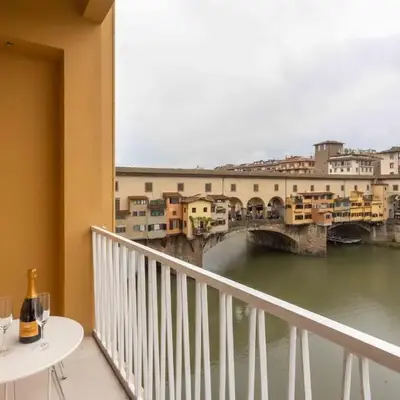 Ponte vecchio view open space