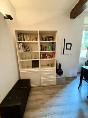 Biblioteca nell'appartamento