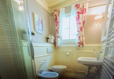 Bagno di Signoria Suite Elegant With View - Daily Refresh Available
