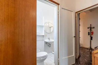 Bagno di Casa Elena in Florence