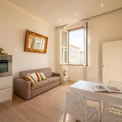 Golden House San Lorenzo