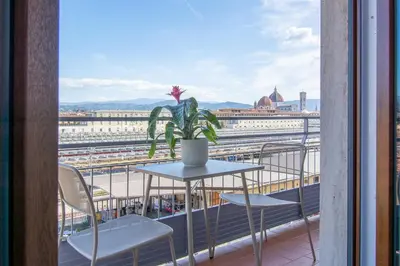 Balcone o terrazza di Top Floor Apartment with Elevator - Fantastic View