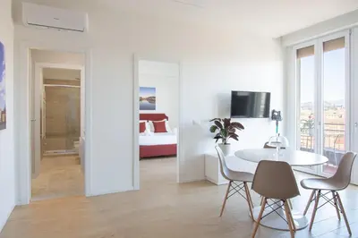 TV o dispositivi per l'intrattenimento presso Top Floor Apartment with Elevator - Fantastic View