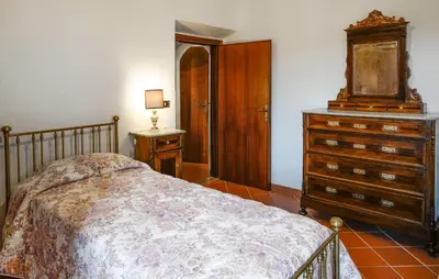 Letto o letti in una camera di Awesome Apartment In Il Ferrone