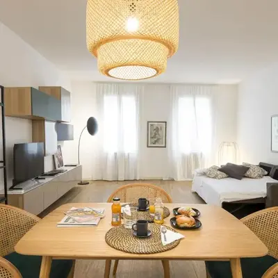 UNYCA - Elegant Apartment in Oltrarno Florence