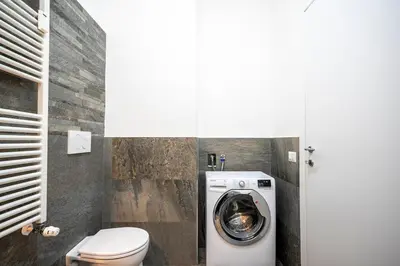 Bagno di Loft Moderno a due passi dalla Tranvia 1BDR
