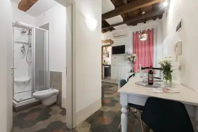Bagno di Keys of Italy - F2 -1Bedroom Apt by Santa Croce