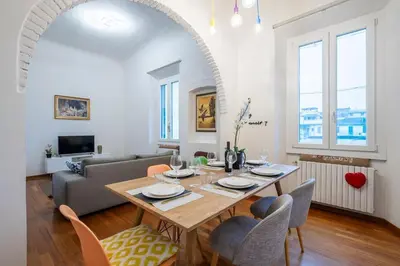 TV o dispositivi per l'intrattenimento presso Orcagna Apartment