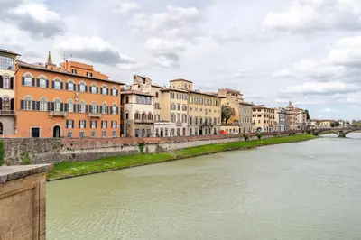 Vista sul fiume nelle vicinanze dell'appartamento
