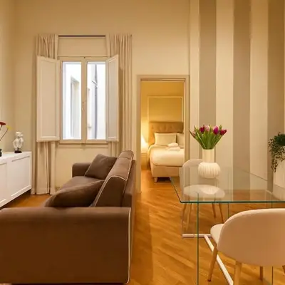 LOGGIA 17 Central APT