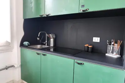 Cucina o angolo cottura di Cozy Esthers Room S with Balcony