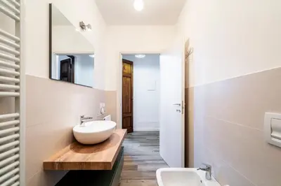 Bagno di Residenza Signorile nel Cuore di Firenze
