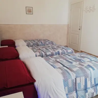 Letto o letti in una camera di Emerald guest house