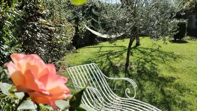 Giardino di Oasi di relax tra Firenze e colline del Chianti