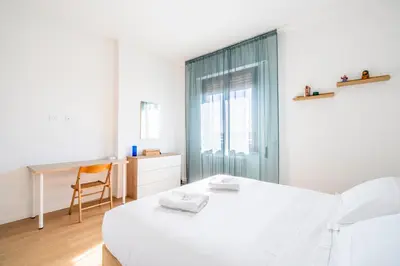 Letto o letti in una camera di Panoramic Penthouse with Parking Space 2BDR by Hôtea