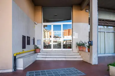 Facciata o entrata di Panoramic Penthouse with Parking Space 2BDR by Hôtea