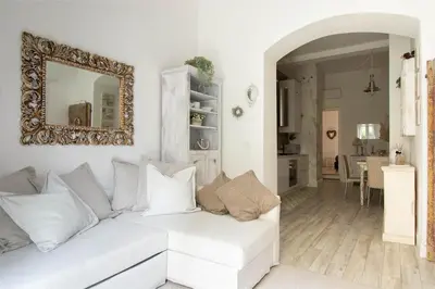 Area soggiorno di Stylish 2 bedroom flat - garden