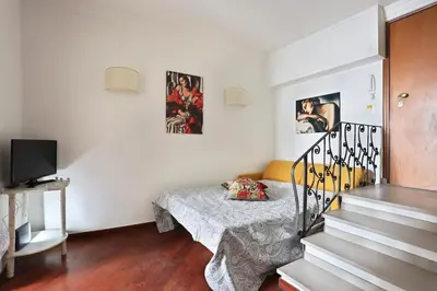 TV o dispositivi per l'intrattenimento presso L&D 51 LUXURY SUITES, Ognissanti square