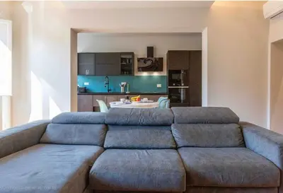 Cucina o angolo cottura di Contemporary Apartment near Lungarno Cellini