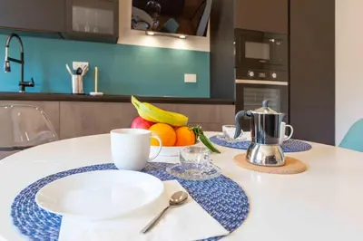Cucina o angolo cottura di Contemporary Apartment near Lungarno Cellini