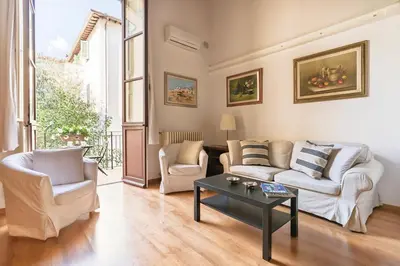 Area soggiorno di Da Vinci Suite - Florence Dolce Vita
