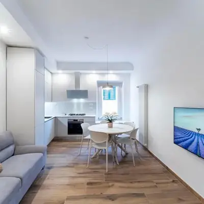 UNYCA - Florence Elegant Three-Bedroom Apartment
