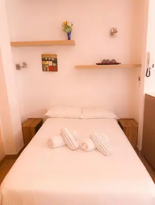 Letto o letti in una camera di Wonderful Studio next to Florence City Center - Wifi & AC