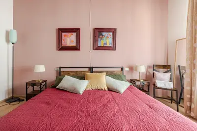 Letto o letti in una camera di Rooms with a view and a glass of wine!
