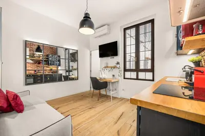 Cucina o angolo cottura di Exclusive Design Apartment