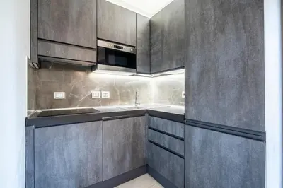 Cucina o angolo cottura di NEW - 2 Min Metro Batoni - Luxury Apt con Posto Auto