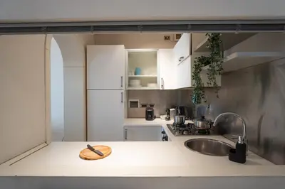 Cucina o angolo cottura di 2 minutes from the station Charming apartment